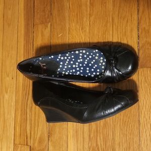 Jellypop black size 9M 2" wedges